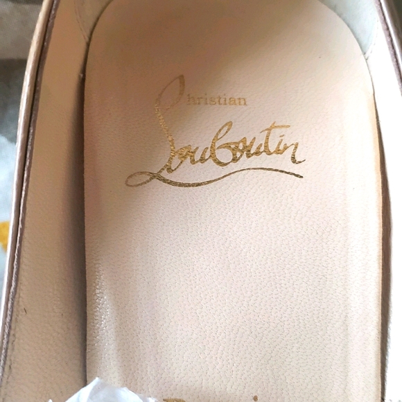 SOLD Authentic Christian louboutin - Picture 9 of 9